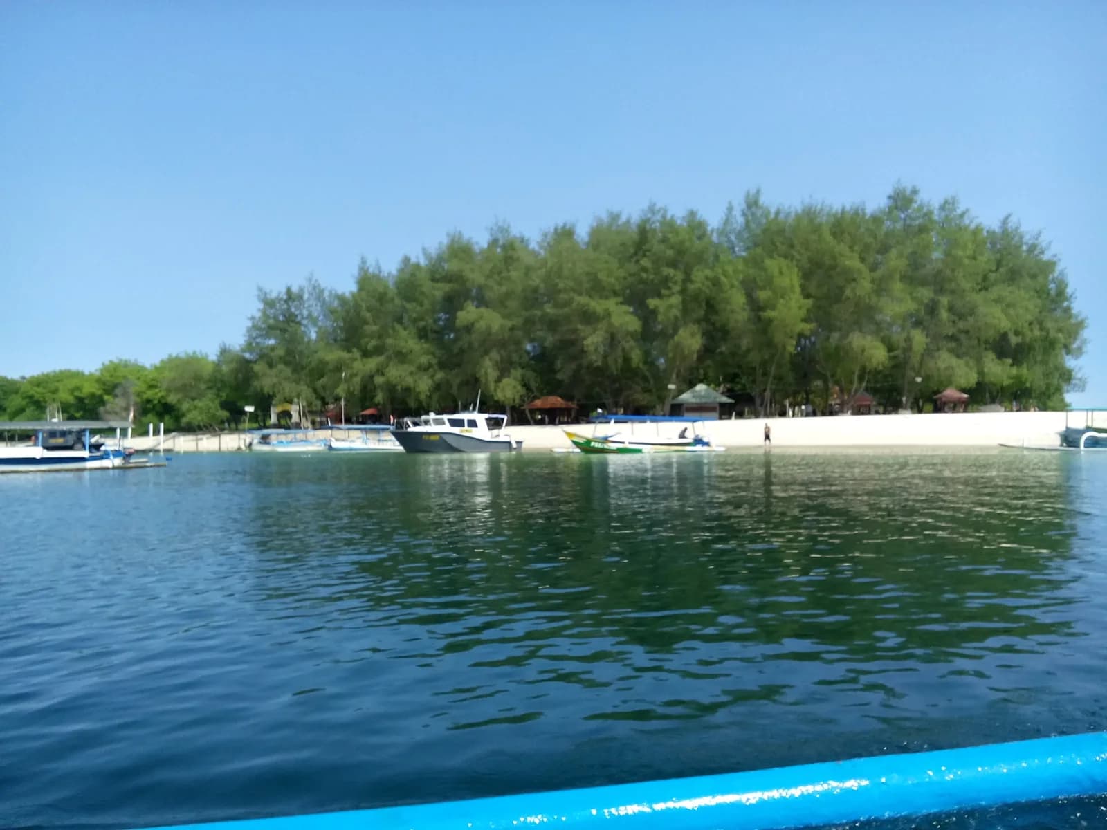 Honeymoon 3 Hari 2 Malam (B) — Secret Island